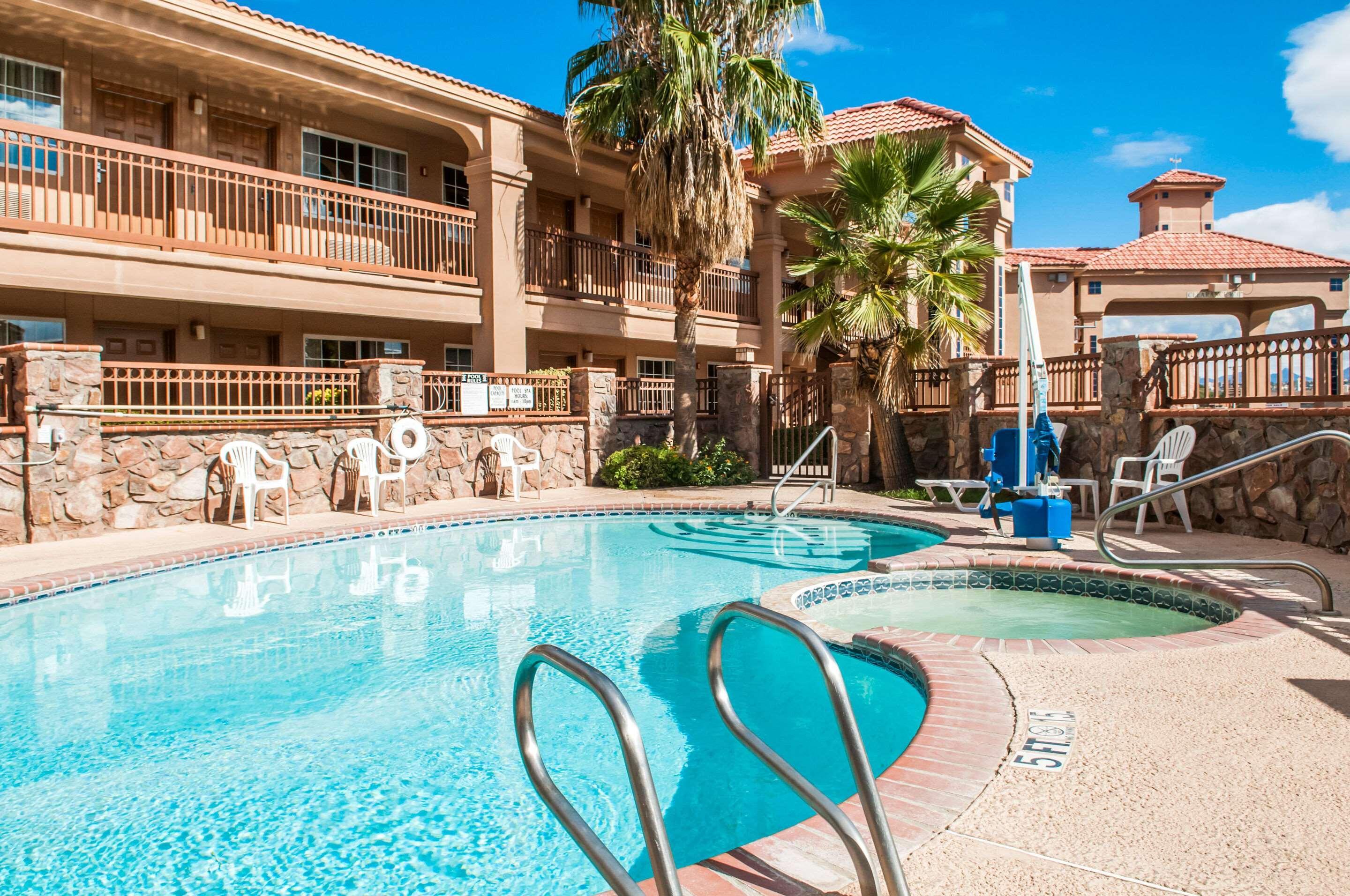 Quality Inn & Suites Las Cruces - University Area Экстерьер фото